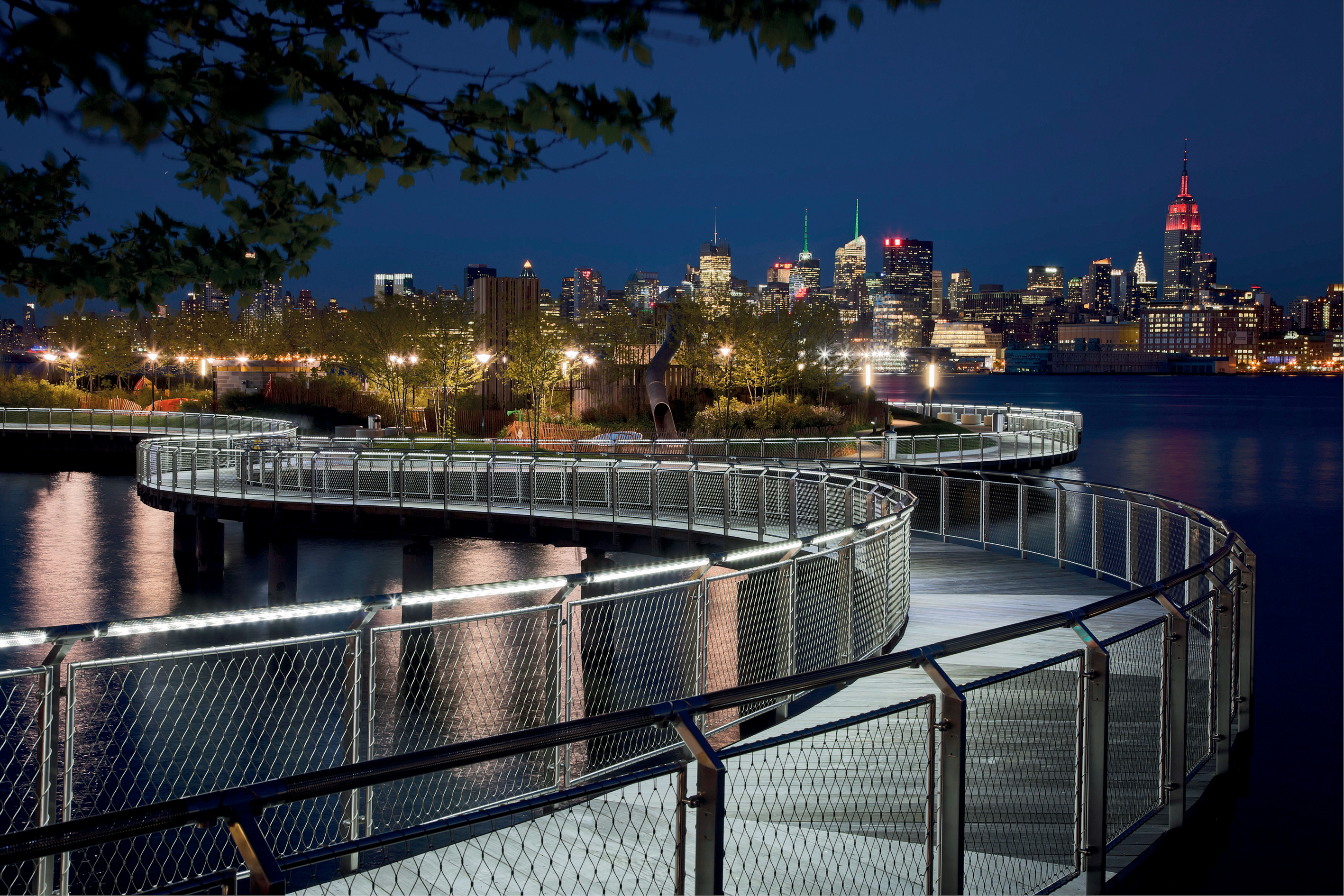Pier C Park a Hoboken, New Jersey