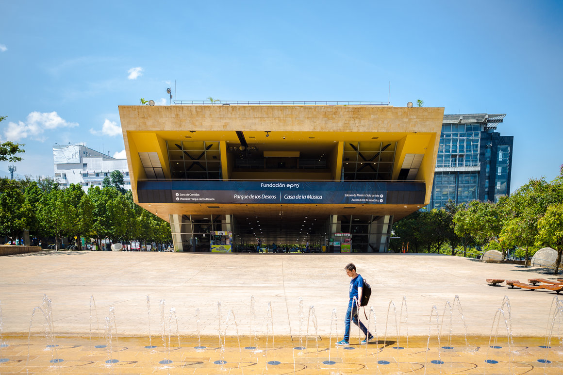 Ritratti di città. Medellin non dorme sugli allori