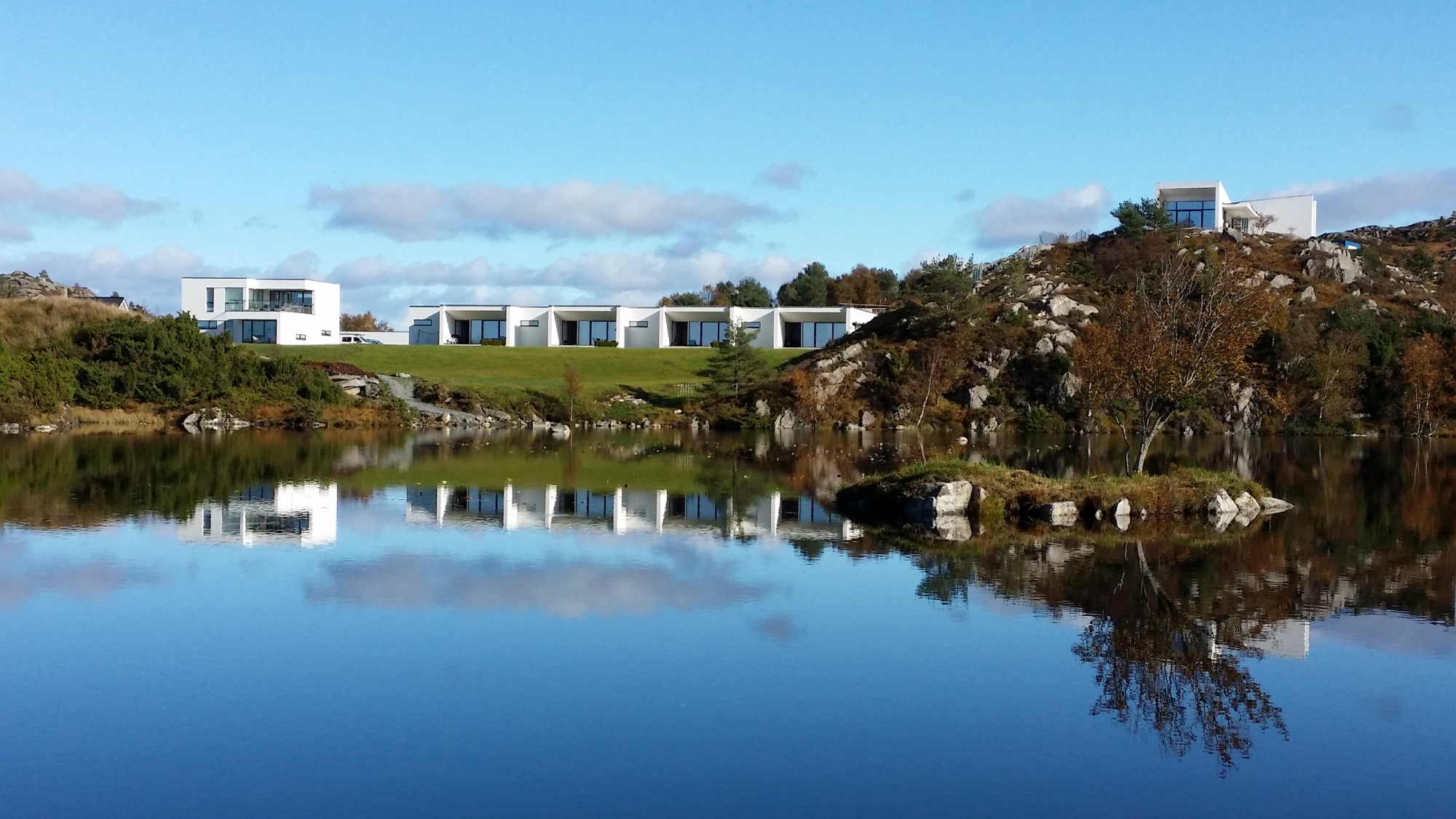 Due interventi in Norvegia e per il post sisma a L’Aquila: il Green Residence Sveio a Rogaland e le residenze Ater a Monticchio