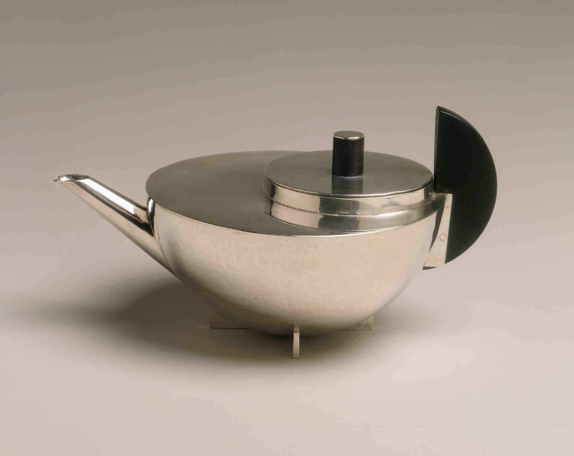 Il Bauhaus fra spirito e materia