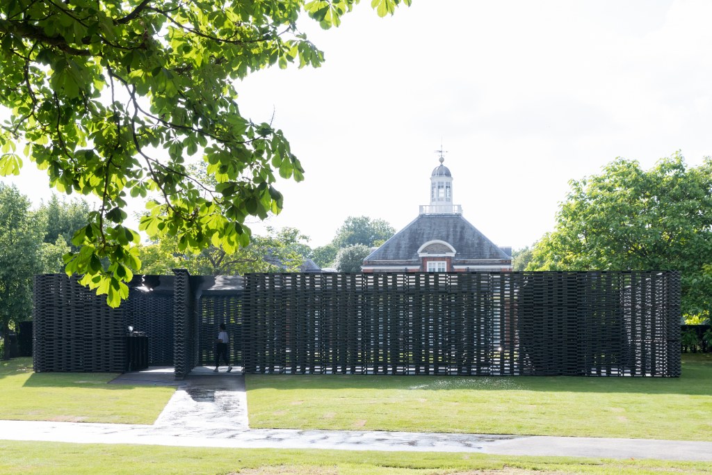 Serpentine Pavilion 2018, quest’estate si cammina sull’acqua!