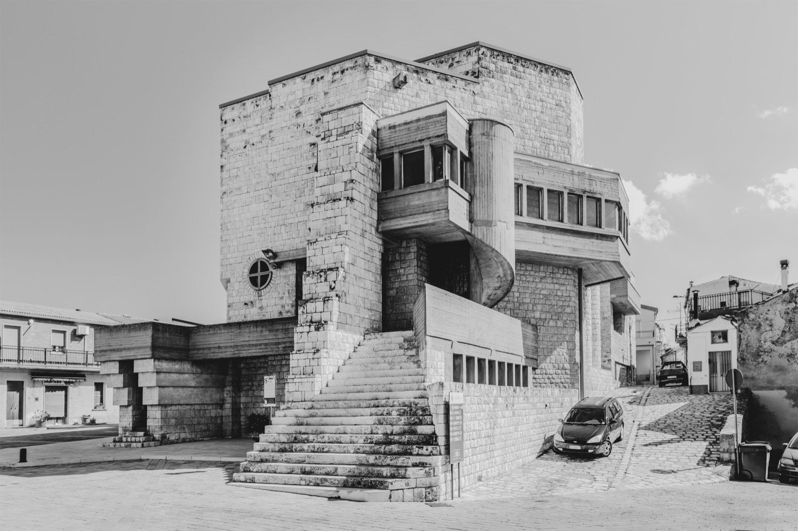9×100=‘900