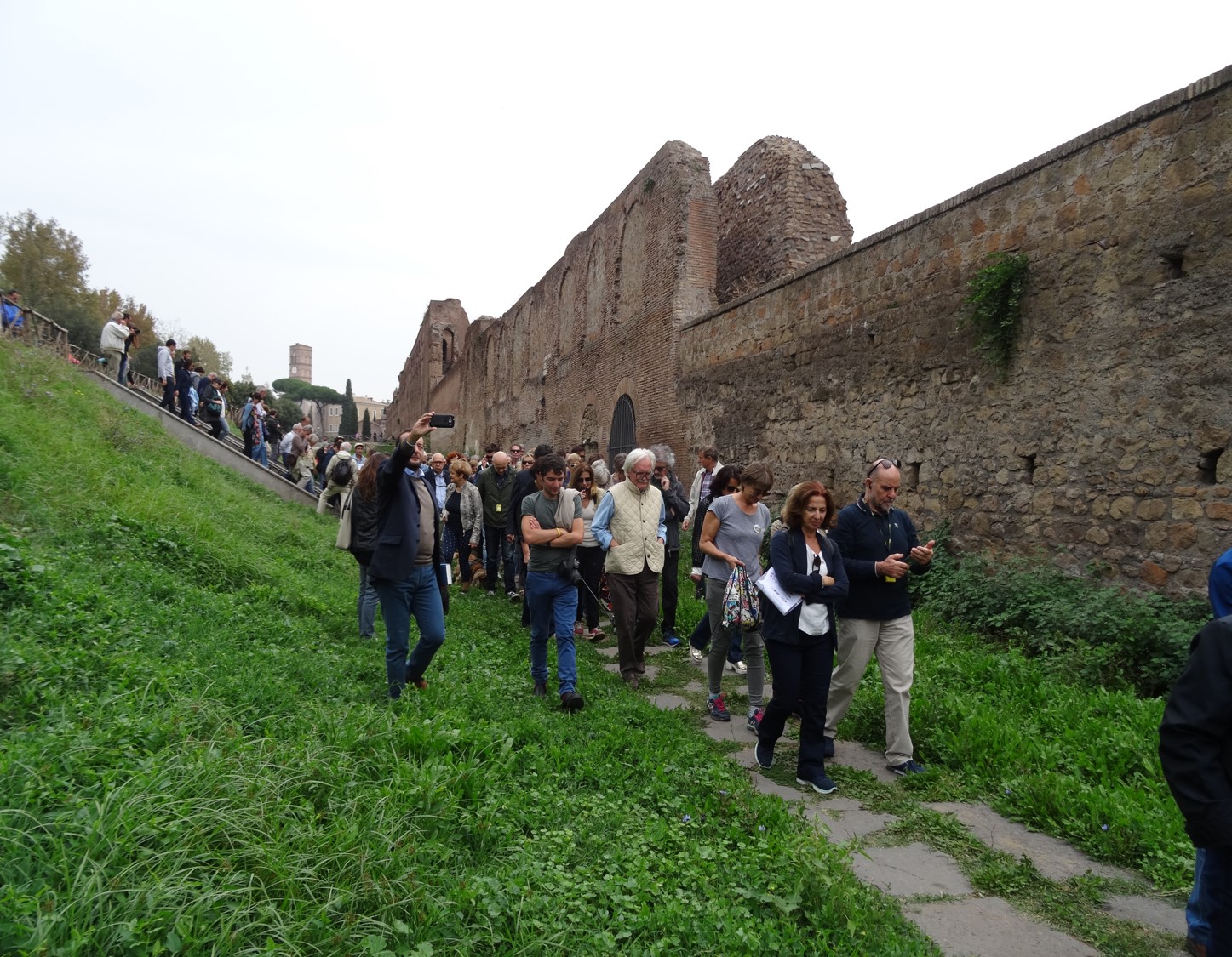 Intorno alle mura di Roma