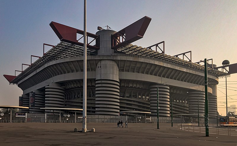 San Siro, no alla demolizione dello stadio Meazza