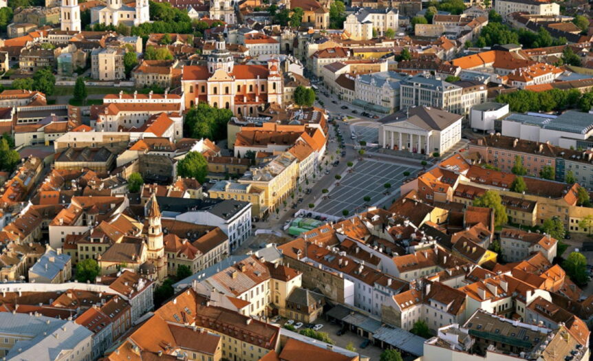 Ritratti di città. Vilnius, idealista e concreta
