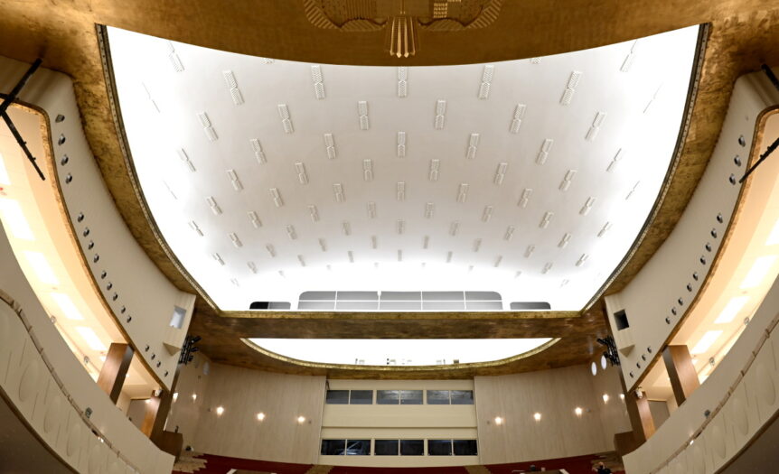 Teatro Lirico di Milano, l’onore dell’orone