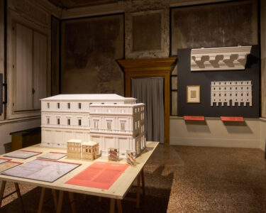 Raffaello, dell’antico e dell’architettura “assai studioso”