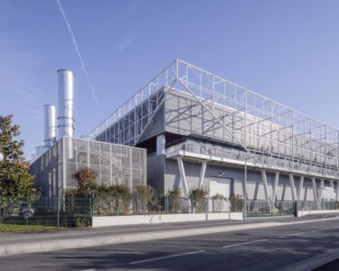 Nanterre: et voilà, i rifiuti son serviti