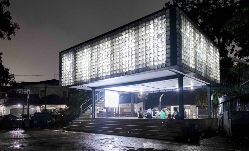 Indonesia: 100 microbiblioteche per innestare cultura nelle città