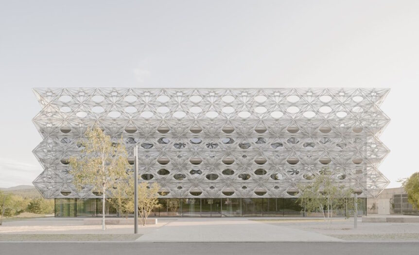 Architettura tessile: progetti come trame di un canto