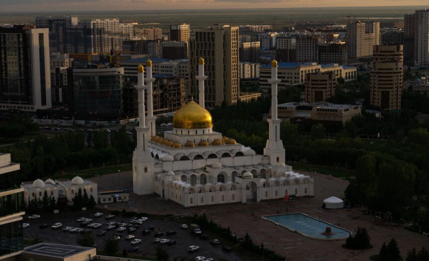 Ritratti di città. Astana, o del Kazakistan indipendente