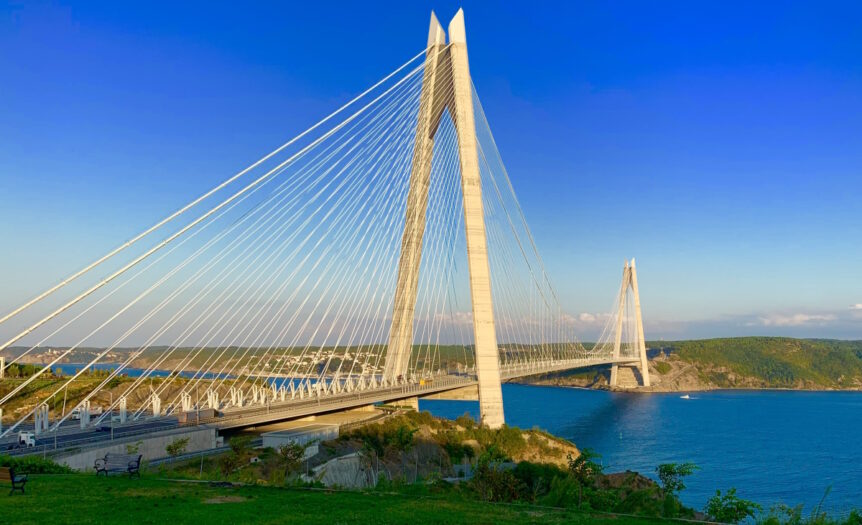 Il ponte a campata unica si può (e si deve) fare, ma il progetto va aggiornato