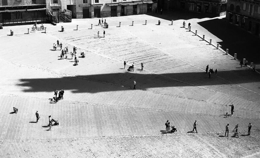 Dobbiamo fare spazio (pubblico)