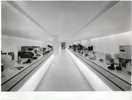Mostra temporanea del Compasso d'oro 1964 e delle selezioni europee di disegno industriale (Publifoto)