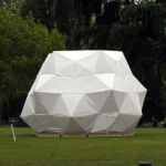 Casa Umbrella (Kengo Kuma, 2008, ©Kengo Kuma and Associates)