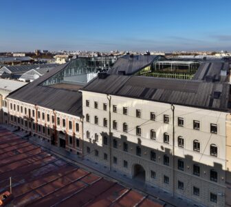 Piuarch, edificio "Quattro corti" a San Pietroburgo (Russia)