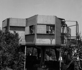 Casa Esagono (1957) © Baco-Archivio Vittorio Giorgini