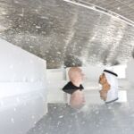 Jean Nouvel e lo sceicco Sultan sotto il modello della cupola