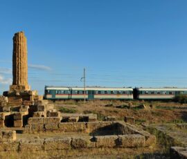 Linea ferroviaria a ridosso di resti archeologici