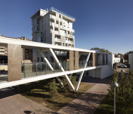 L'intervento di housing sociale, dal titolo Cenni di Cambiamento, realizzato a Milano in via Cenni. Il progetto è dell'architetto Fabrizio Rossi Prodi di Firenze (foto, Pietro Savorelli)