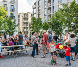 Un momento di vita sociale nel quartiere Hunziker Area (credits by, ©Johannes Marburg)