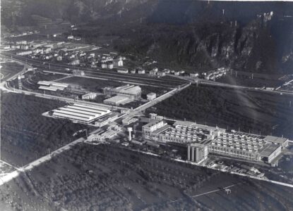 Il comparto ex Alumix in un'immagine d'epoca