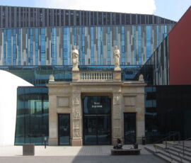 Lipsia, la porta di Schinkel, ex ingresso ed oggi luogo di passaggio dalla corte all'Augusteum ©Uni Leipzig