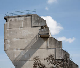 Alexandra Road Estate, Camden, London: close-up of an end of terrace (©RIBA Collections)