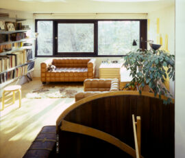Housing, Winscombe Street, Camden, London: the top floor living room (©RIBA Collections)