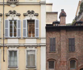 Veduta esterna della Fondazione Carriero | External View of Foundazione Carriero (Installation view Sol LeWitt, Between the Lines, 2017, Fondazione Carriero
Photo: Agostino Osio
Courtesy: Fondazione Carriero)