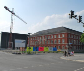 Weimar, scorcio edficio Gauforum con Bauhaus Museum sullo sfondo © Foto di Daniela Völkel