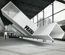 CLUSTER_COMUNICARE_Rai 1965
- allestimento del padiglione Rai
XLIII Fiera di Milano
A. e P.G. Castiglioni
1965
grafica Enzo Mari
Rai
(Courtesy Fondazione Achille Castiglioni)