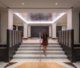 V&A Tunnel Entrance (© Reed Watts)