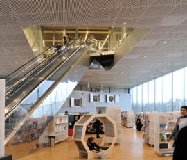 Biblioteca e mediateca Alexis de Tocqueville a Caen di OMA (©Archivio AutonomeForme)