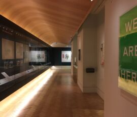 Allestimento della mostra "A Home for All: Six Experiments in Social Housing"