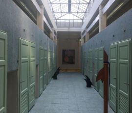 La mostra "Immersione libera", a cura di Giovanni Paolin, all’interno della Palazzina dei Bagni Misteriosi nel distretto di Porta Romana (foto Arianna Panarella)