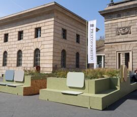 “Pratofiorito”, un giardino temporaneo progettato da Davide Fabio Colaci in Piazza XXV Aprile (foto Arianna Panarella)