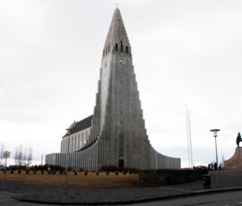Hallgrímskirkja (progetto di Guðjón Samúelsson, 1937-1986) (© Sofia Nannini)