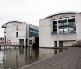 Reykjavík City Hall (Studio Granda, 1987-1992) (© Sofia Nannini)