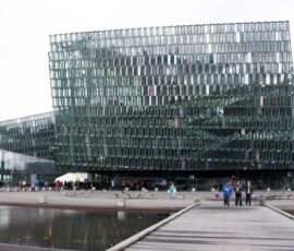 Harpa Concert Hall and Conference Center (Henning Larsen Architects, 2007-2011) (© Sofia Nannini)