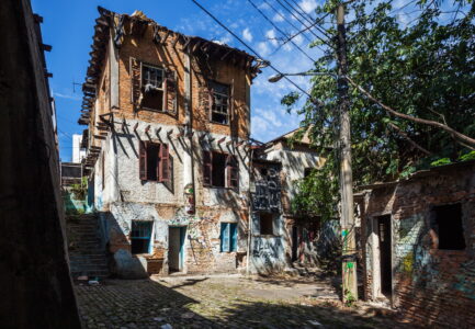 lo stato di fatto prima dell'intervento (© Instituto Pedra - foto Nelson Kon)