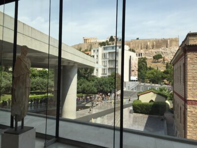 Scorcio degli accessi ripresi dalla galleria del primo livello (foto Michele Roda)