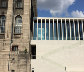 Antico e moderno nel raccordo Pergamonmuseum e James Simon Galerie (© Francesca Petretto)