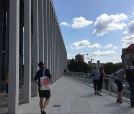 Parte estroflessa loggia sul canale vista in direzione Lustgarten (© Francesca Petretto)