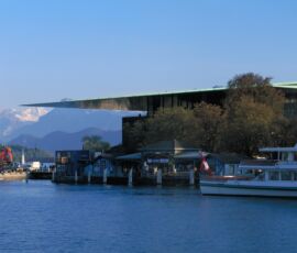 KKL (Kultur-und Kongresszentrum Luzern), Luzern, Switzerland, 1989-2000. (©Architectures Jean Nouvel. Foto di Philippe Ruault)
