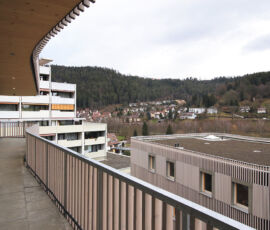 Ampi balconi aggettanti, Hoffnungshäuser Bad Liebenzell (©andOFFICE)