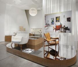 Immagine della mostra "Home Stories:
100 Years, 20 Visionary Interiors" (© Vitra Design Museum, foto: Ludger Paffrath)