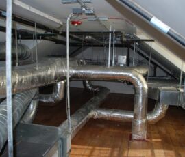 Lo spazio degli impianti tecnici al 3° piano dell'ala ovest del lazzaretto (© VITETTA, Architects and Engineers)