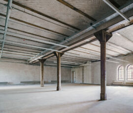 Stato attuale degli interni dell'ex birrificio Bötzow, Berlino, Germania, 2013–2022, (©David Chipperfield)