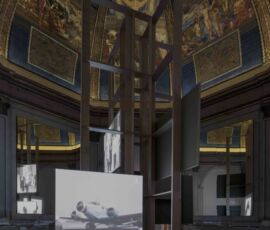 Veduta della sala Chini a Le muse inquiete. La Biennale di fronte alla storia, Padiglione Centrale, Giardini della Biennale, 2020
(Foto di Marco Cappelletti - Courtesy La Biennale di Venezia)